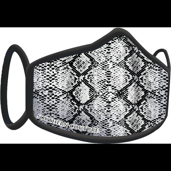 NWT Snake Print Face Mask - Picture 2 of 3